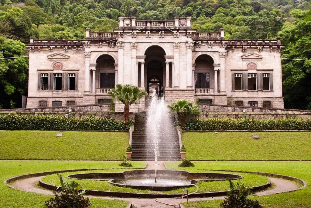 Varázslatos Kirándulás Rio De Janeiro Botanikus Kertjében És A Mesés Parque Lage-Ban! 3 Varázslatos Kirándulás Rio De Janeiro Botanikus Kertjében És A Mesés Parque Lage-Ban