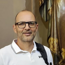 ⭐⭐⭐⭐⭐ Dr. F Csaba