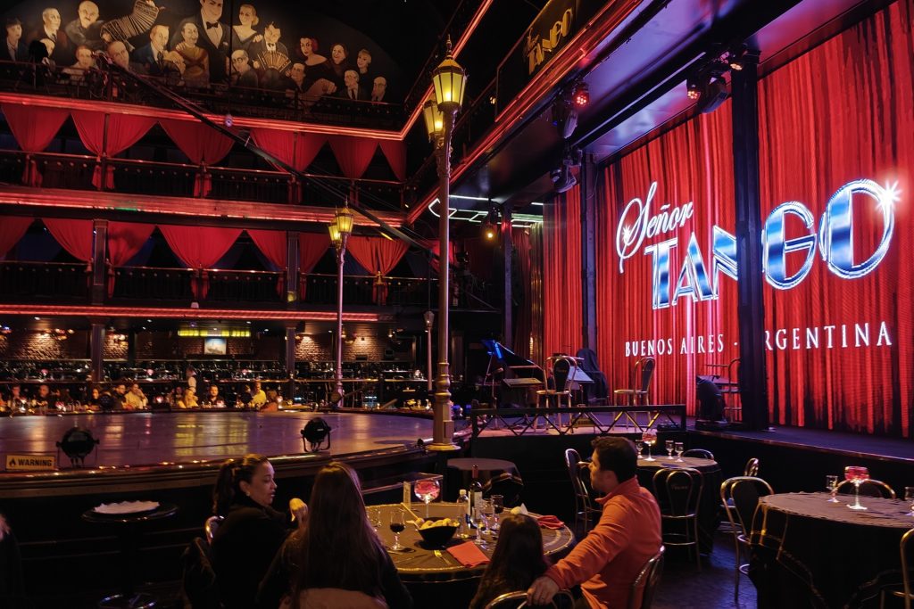 A Tangó Vélemény Blog