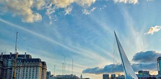 Fedezd Fel Buenos Aires Varázslatos Világát: 10 Elengedhetetlen Látnivaló és Titkos Helyszín! Fedezd Fel Buenos Aires Varázslatos Világát: 10 Elengedhetetlen Látnivaló és Titkos Helyszín!